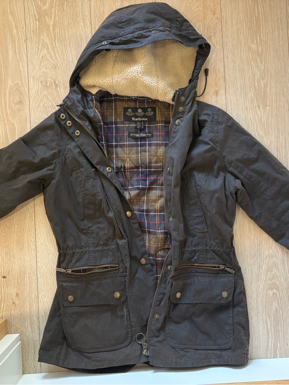 Barbour Women’s Waxed Field Jacket in Dark Green/Brown